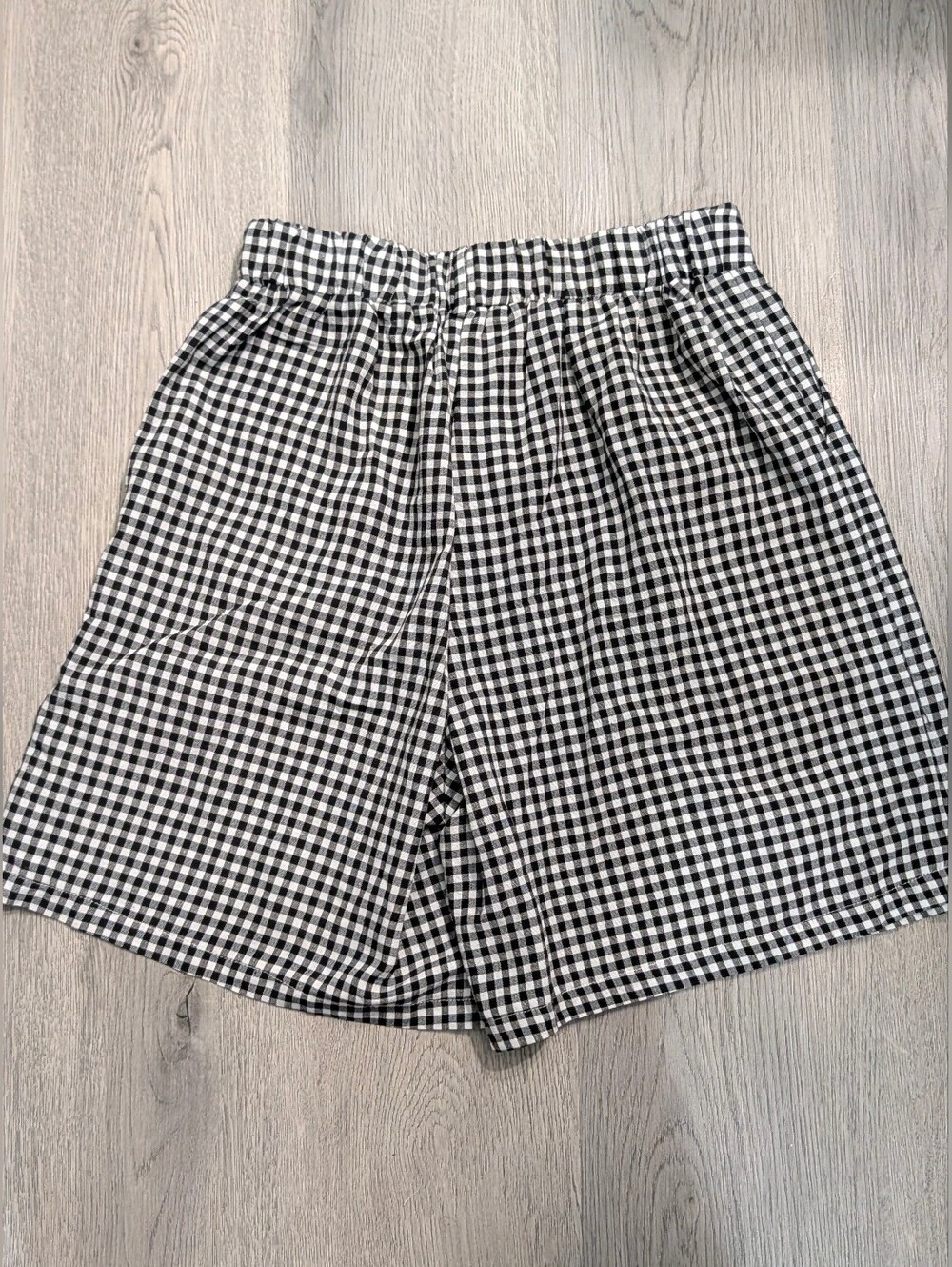 Black White Gingham Bermuda Shorts Medium Cottagecore Soft Goth Retro - Picture 8 of 12